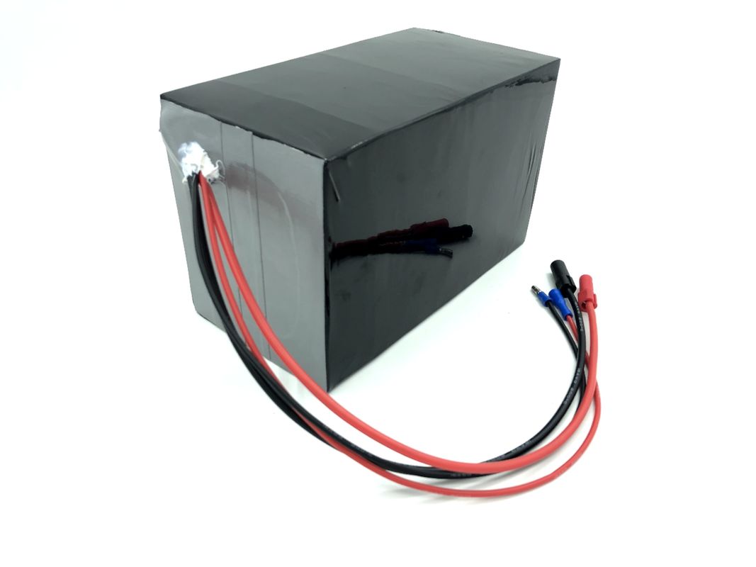 24V 48V E scooterbatterij 15Ah 20Ah 30Ah 40Ah Lithium Ion batterijpakket met oplader